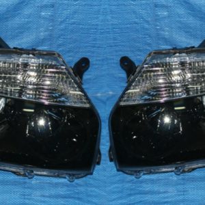 Передняя фара с черной маской Renault Duster 2011-2015