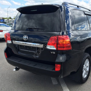 Задний бампер в цвет кузова Toyota Land Cruiser 200 (2008-2011)